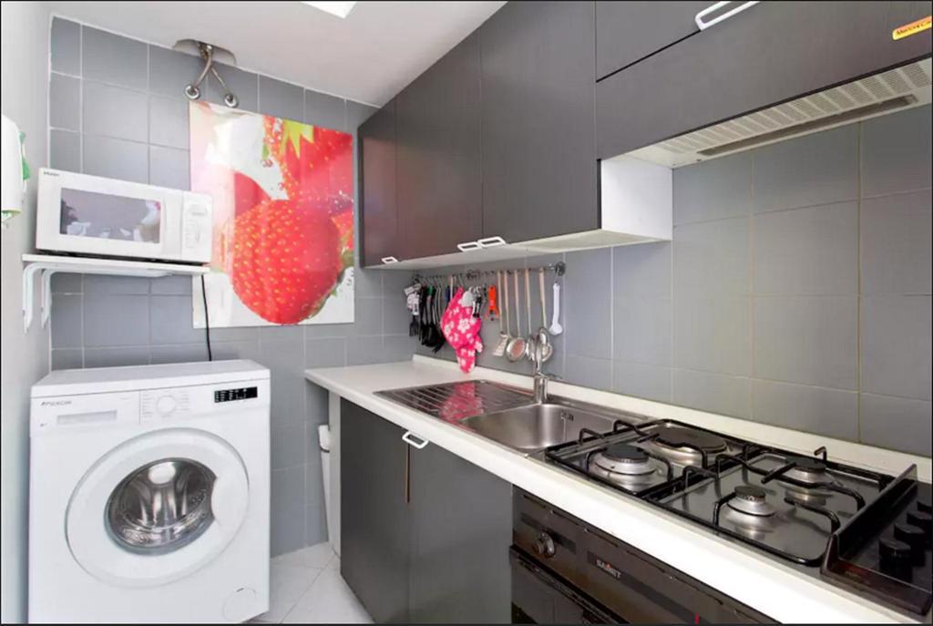 Nest Apollo Apartment Мондело Екстериор снимка